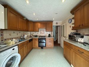 Kitchen a- click for photo gallery
